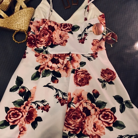 Floral Romper-Dress - Picture 2 of 4